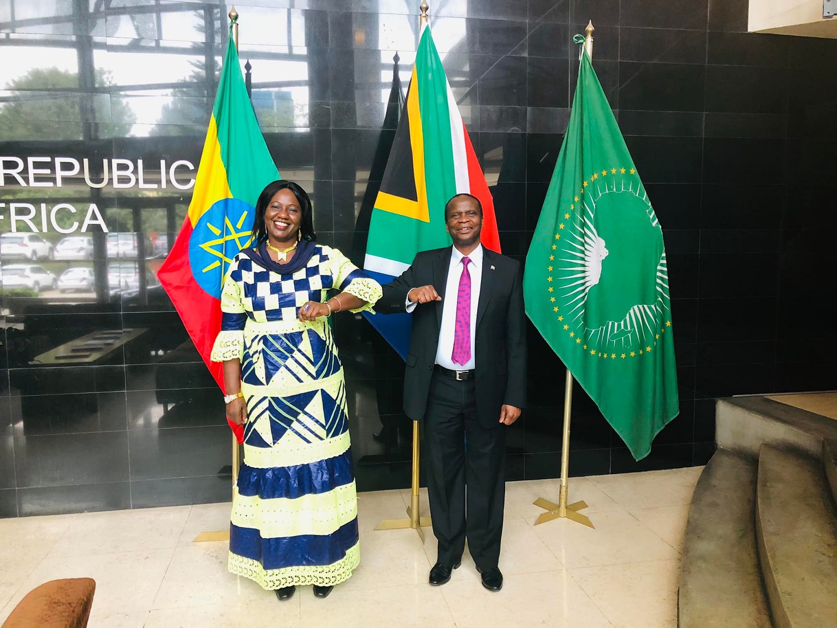 H.E. Ambassador EX Makaya received H.E. Ambassador Olivia Raghnaghnewende Rouamba on Burkina Faso for a courtesy call, 20 January 2022.