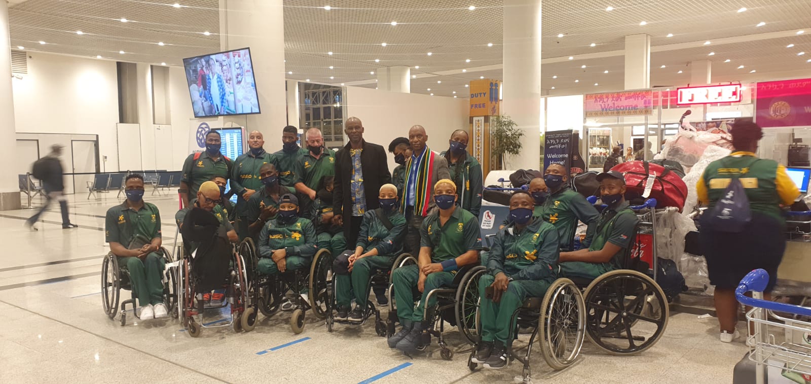 H.E. Ambassador Makaya addressing South Africa’s wheelchair basketball team who are competing against various African countries, on 25 January 2022
