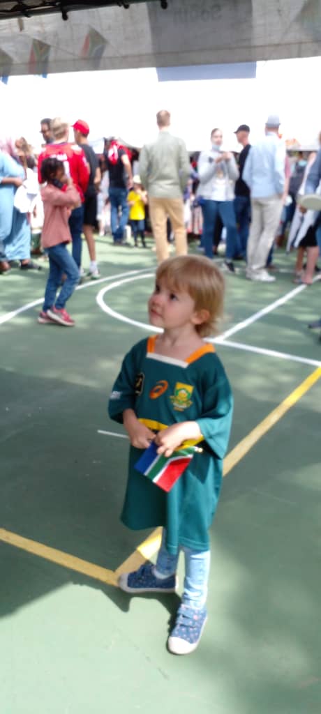 The South African Embassy partnered with the South African parents who are having children attending school at the International Community School (ICS) on the occasion of a spring day held on 30 April 2022.